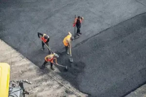 how to choose the right paving contractor