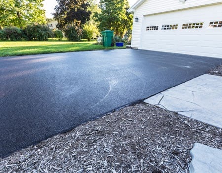 professional driveway paving in Woodbine